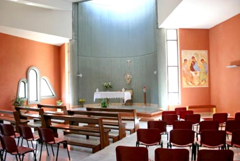 Lavori di completamento del salone e della chiesa - Sicilia