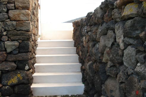 Costruzione del Resort Sesiventi - Pantelleria (TP)