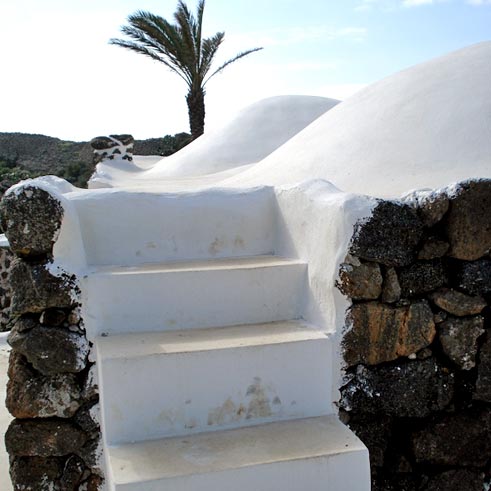 Costruzione del Resort Sesiventi - Pantelleria (TP)